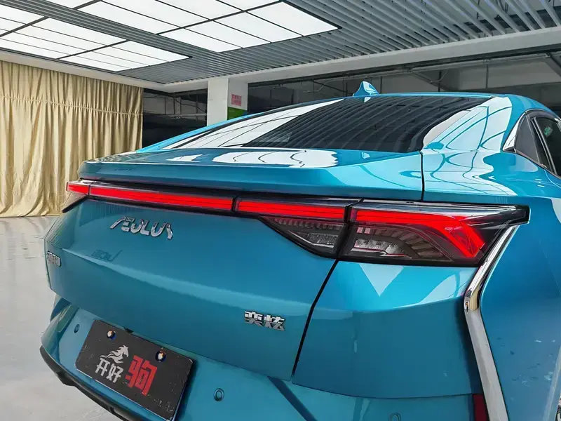 2021 Dongfeng Aeolus Yixuan с пробегом 41 000 км