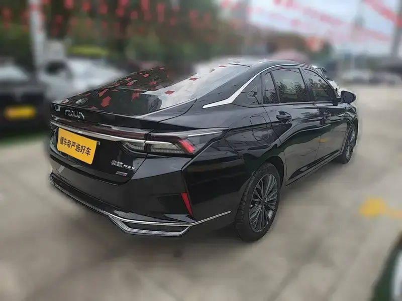 2021 Dongfeng Aeolus Yixuan Max с пробегом 29 600 км
