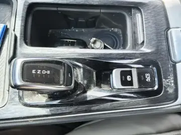 2021 Dongfeng Aeolus Yixuan Max с пробегом 48 800 км