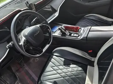 2021 Dongfeng Aeolus Yixuan Max с пробегом 48 800 км