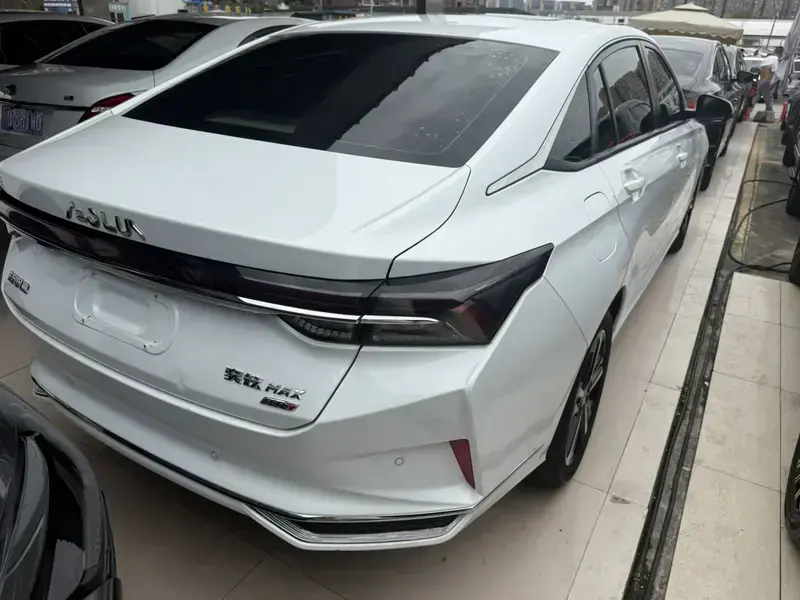 2023 Dongfeng Aeolus Yixuan Max с пробегом 39 000 км