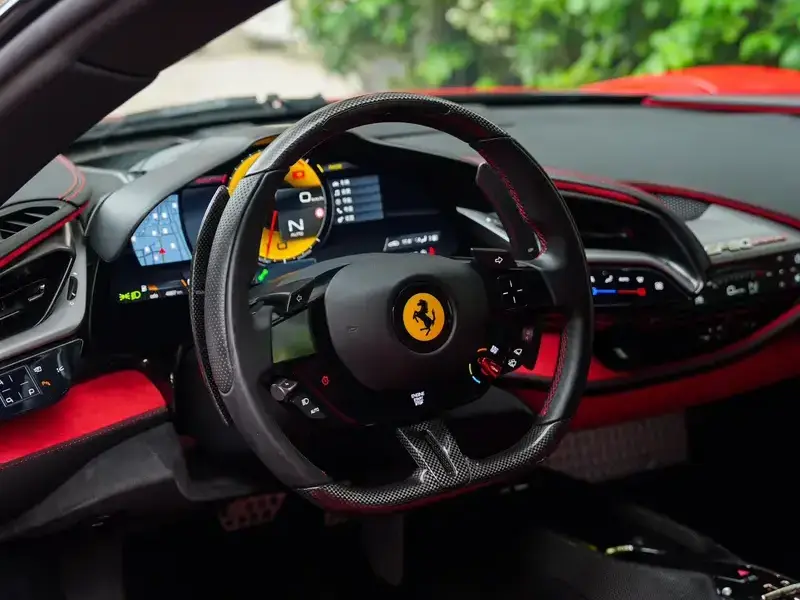 2019 Ferrari SF90 с пробегом 4 000 км