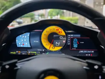2019 Ferrari SF90 с пробегом 4 000 км