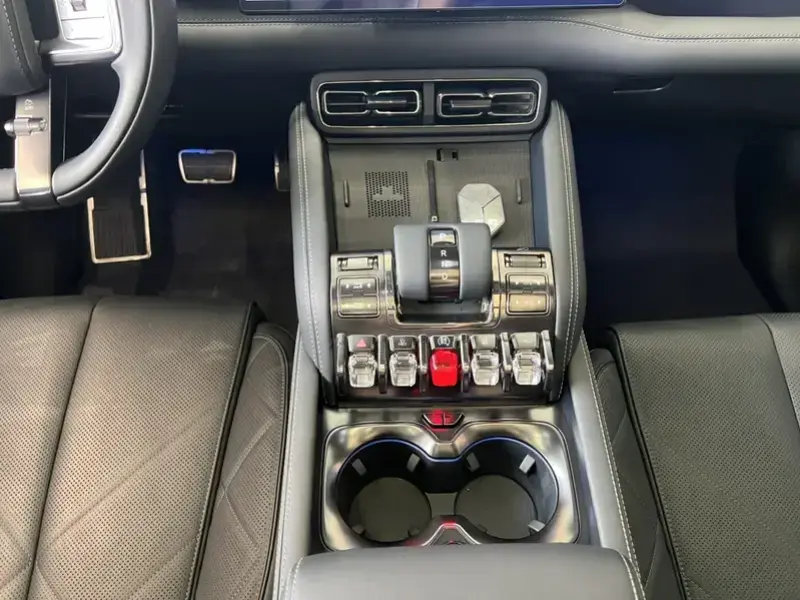 2023 BYD FangChengBao Leopard 5 с пробегом 47 000 км