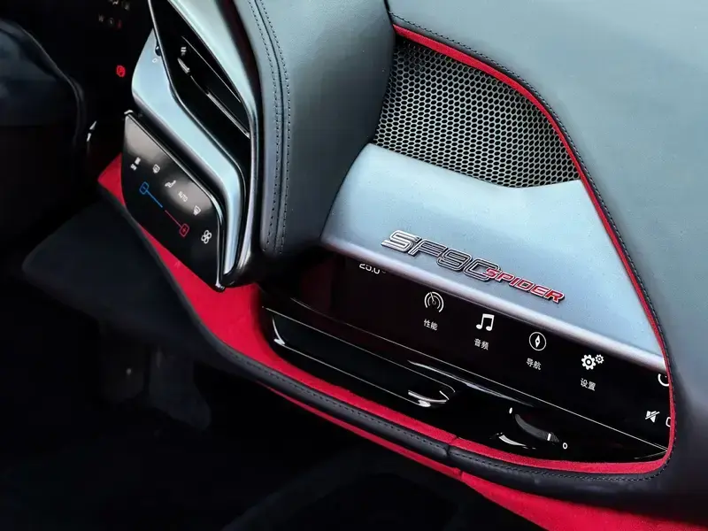 2021 Ferrari SF90 с пробегом 14 000 км