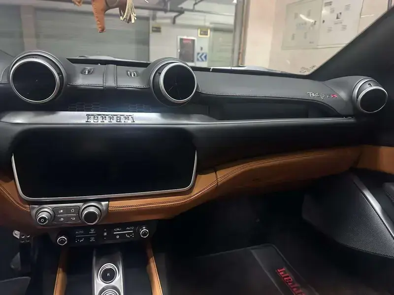 2021 Ferrari Portofino с пробегом 25 000 км