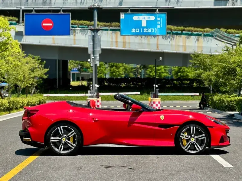 2021 Ferrari Portofino с пробегом 11 000 км