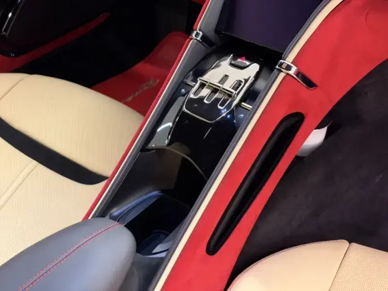2020 Ferrari Roma с пробегом 7 000 км