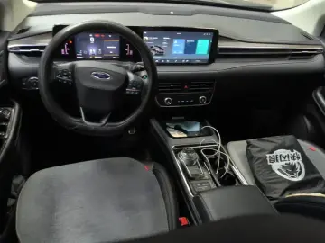 2021 Ford Edge с пробегом 32 000 км
