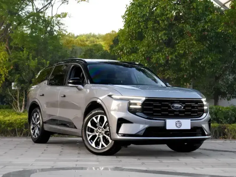 2023 Ford Edge с пробегом 33 000 км