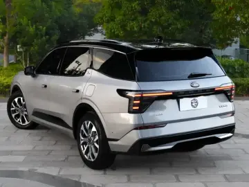 2023 Ford Edge с пробегом 33 000 км
