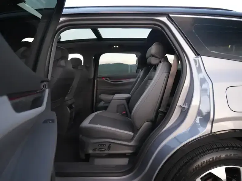 2023 Ford Edge с пробегом 33 000 км