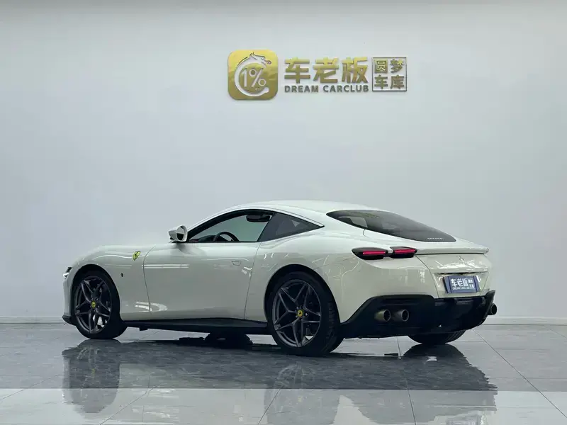 2020 Ferrari Roma с пробегом 10 800 км