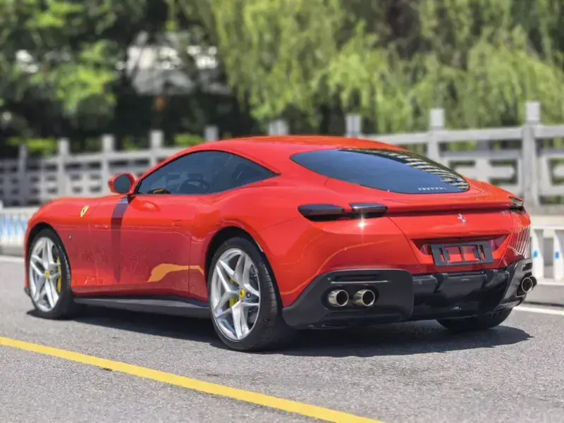 2020 Ferrari Roma с пробегом 17 000 км