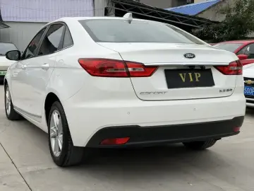 2019 Ford Escort с пробегом 49 000 км