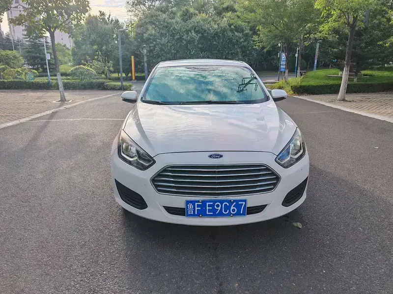 2019 Ford Escort с пробегом 85 000 км