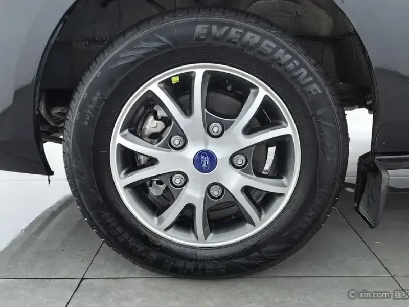 2023 Ford Transit с пробегом 25 900 км