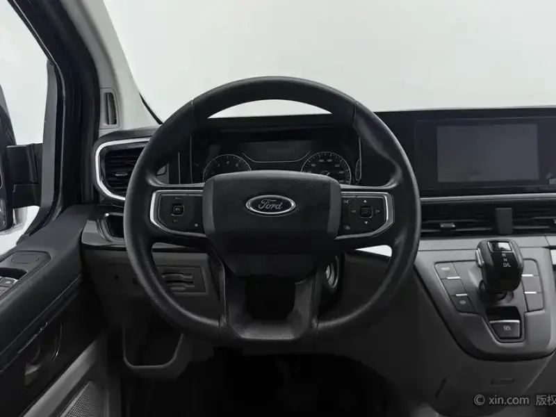 2023 Ford Transit с пробегом 25 900 км