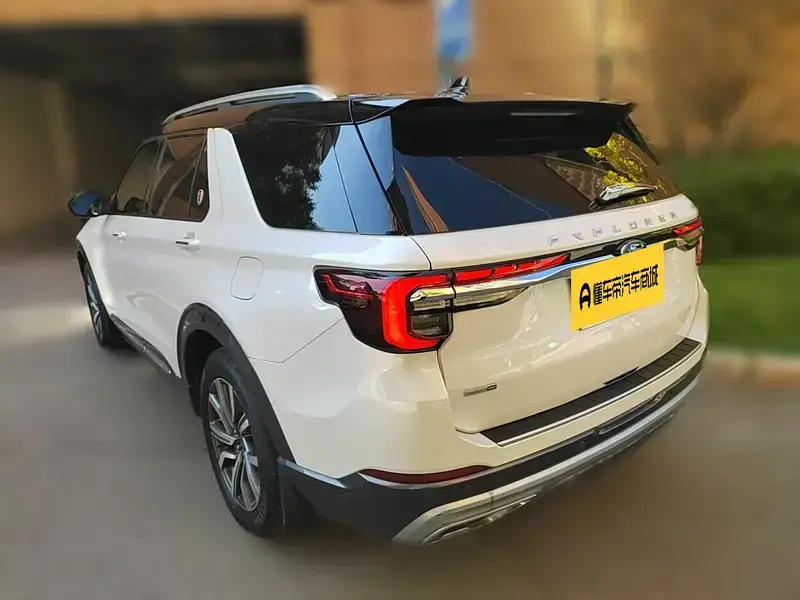 2023 Ford Explorer с пробегом 75 600 км