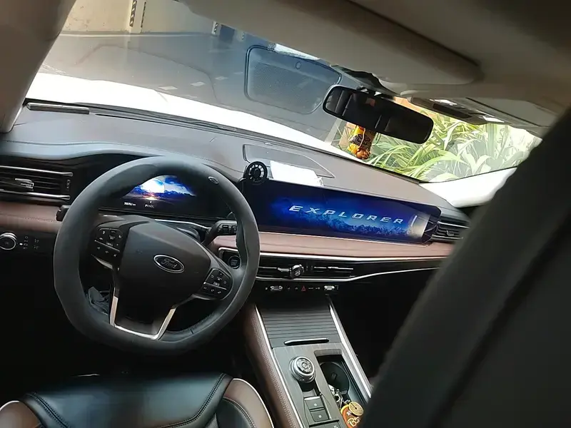 2023 Ford Explorer с пробегом 75 600 км
