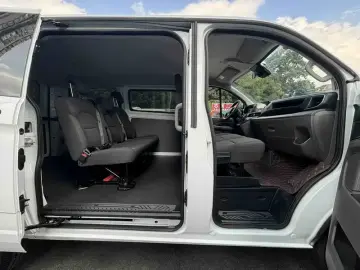 2023 Ford Transit с пробегом 42 000 км