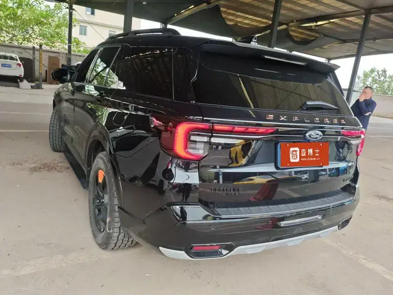 2024 Ford Explorer с пробегом 17 000 км