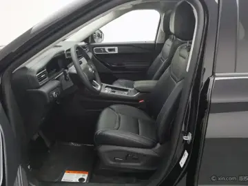 2025 Ford Explorer с пробегом 5 200 км