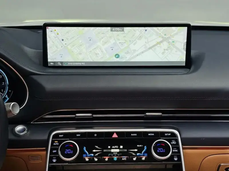 2023 Genesis GV80 с пробегом 48 820 км