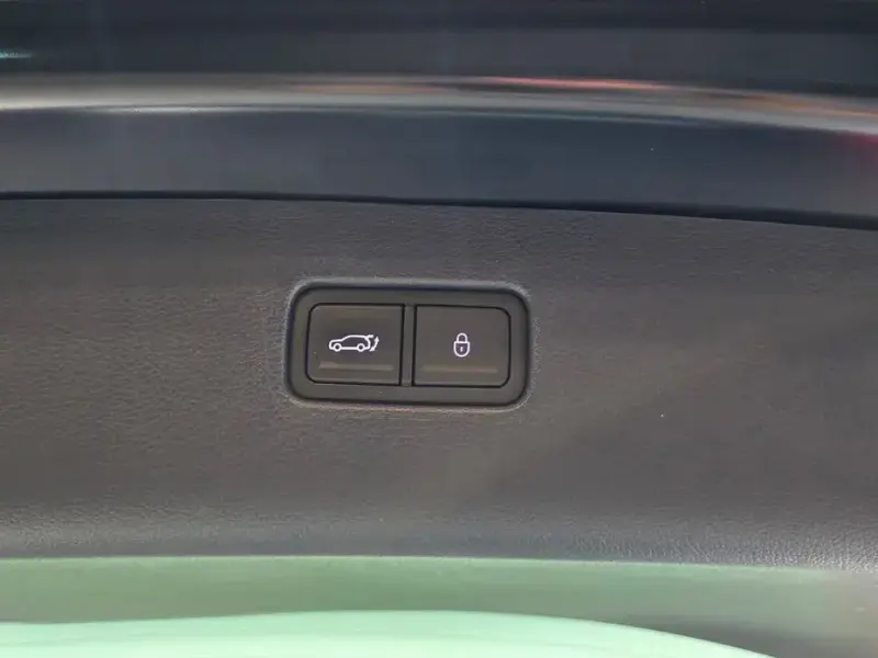 2023 Genesis GV80 с пробегом 47 293 км