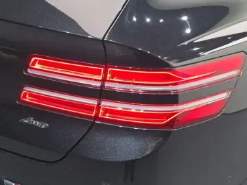 2023 Genesis GV80 с пробегом 83 752 км