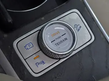 2023 Genesis GV80 с пробегом 83 752 км