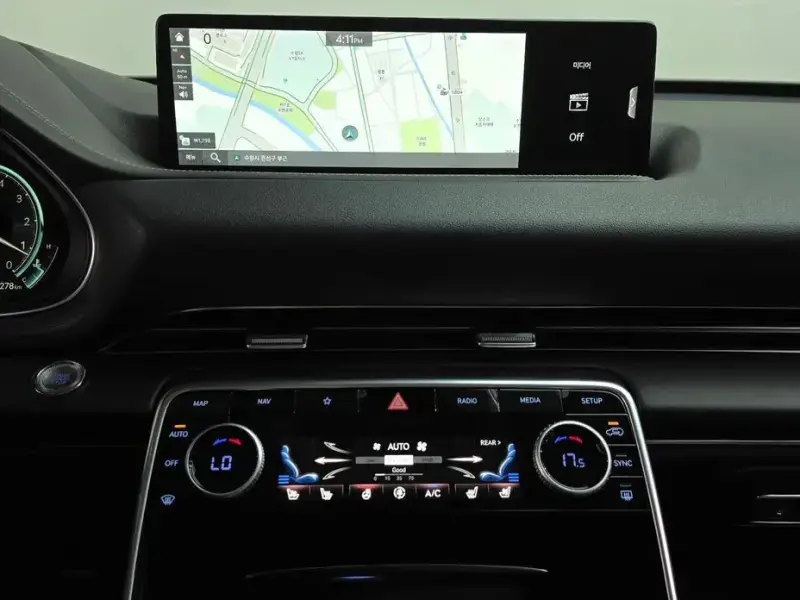 2023 Genesis GV80 с пробегом 31 278 км