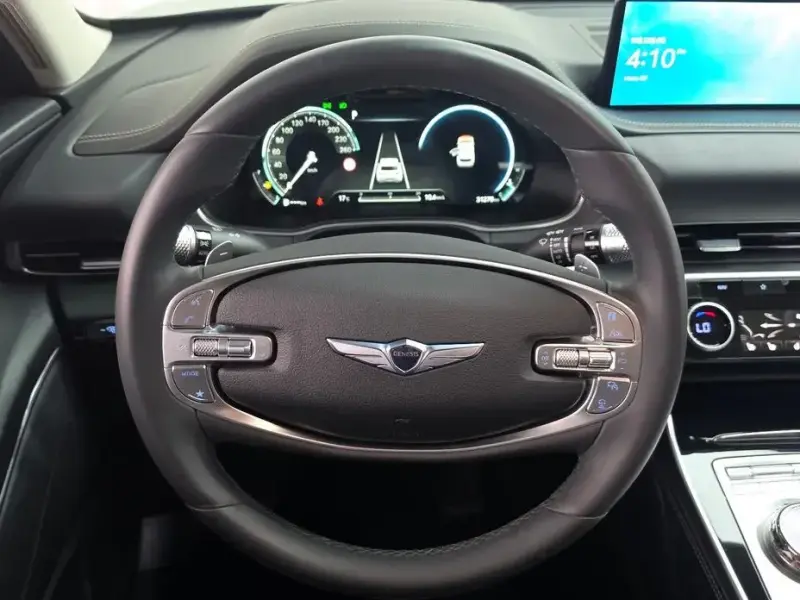 2023 Genesis GV80 с пробегом 31 278 км