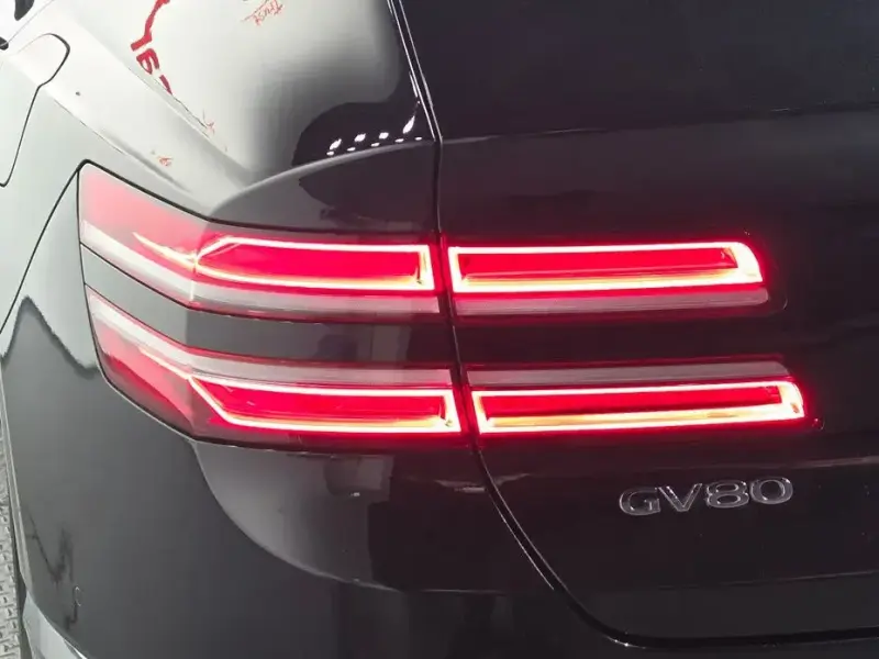 2023 Genesis GV80 с пробегом 31 278 км
