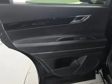 2023 Genesis GV80 с пробегом 31 278 км