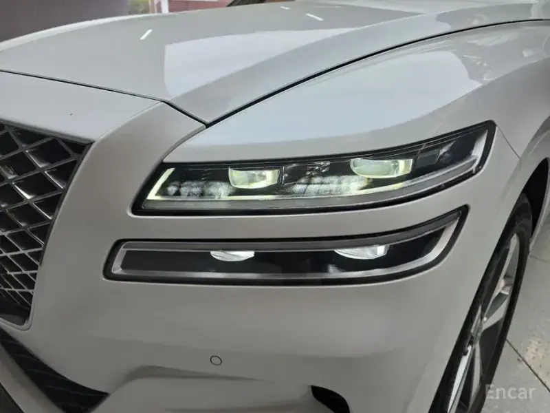2023 Genesis GV80 с пробегом 36 794 км