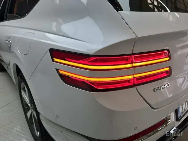 2023 Genesis GV80 с пробегом 36 794 км