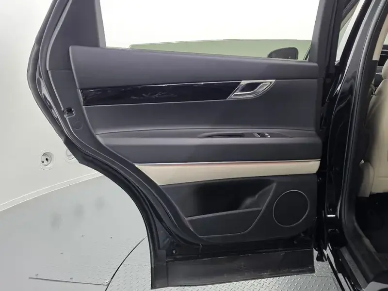 2023 Genesis GV80 с пробегом 59 160 км