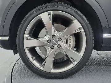 2023 Genesis GV80 с пробегом 69 098 км