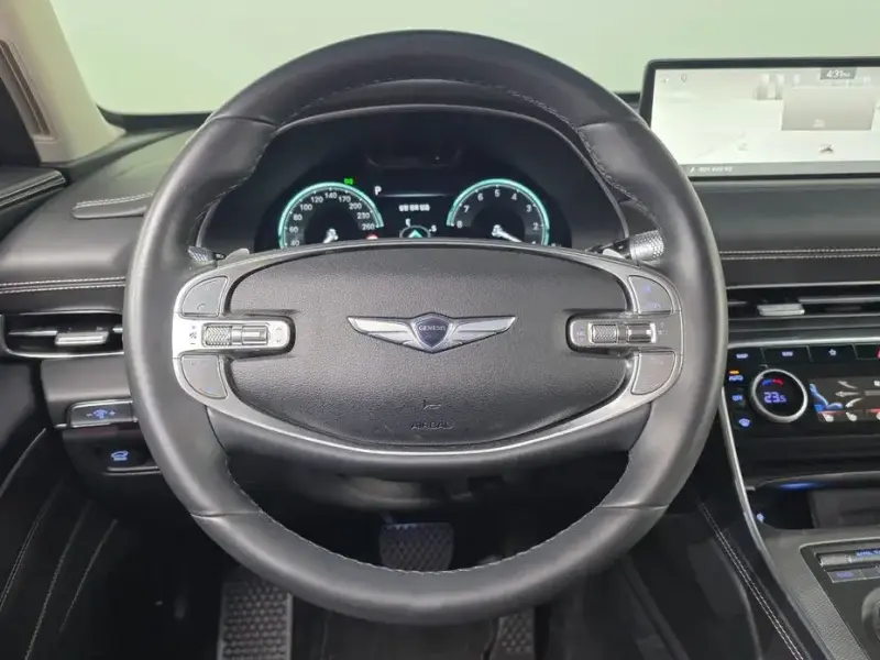 2023 Genesis GV80 с пробегом 69 098 км