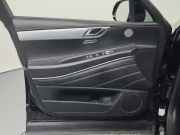 2023 Genesis GV80 с пробегом 69 098 км