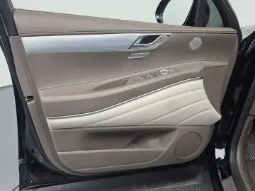 2023 Genesis GV80 с пробегом 61 460 км