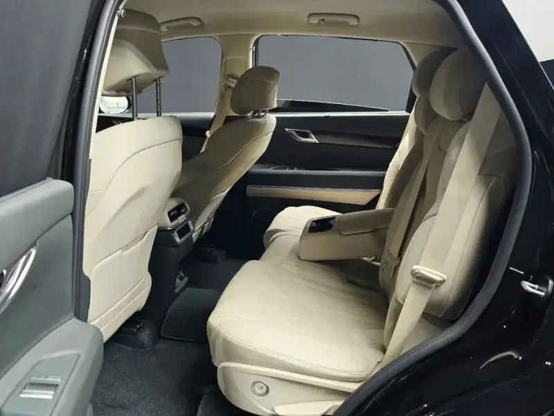 2023 Genesis GV80 с пробегом 21 833 км