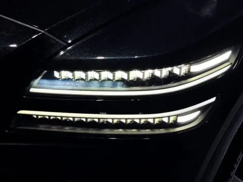 2023 Genesis GV80 с пробегом 21 833 км