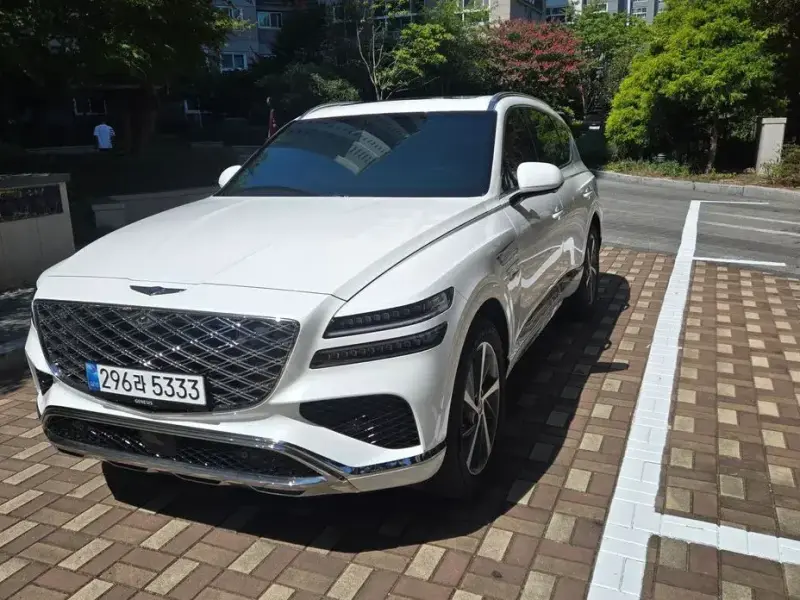 2023 Genesis GV80 с пробегом 41 000 км
