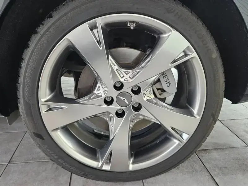 2023 Genesis GV80 с пробегом 53 000 км