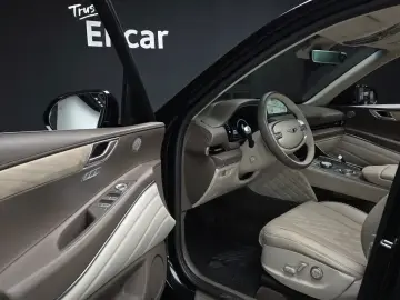 2023 Genesis GV80 с пробегом 77 504 км