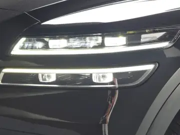 2023 Genesis GV80 с пробегом 77 504 км
