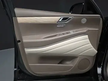 2023 Genesis GV80 с пробегом 77 504 км