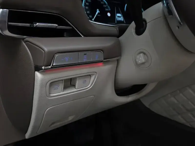 2023 Genesis GV80 с пробегом 77 504 км